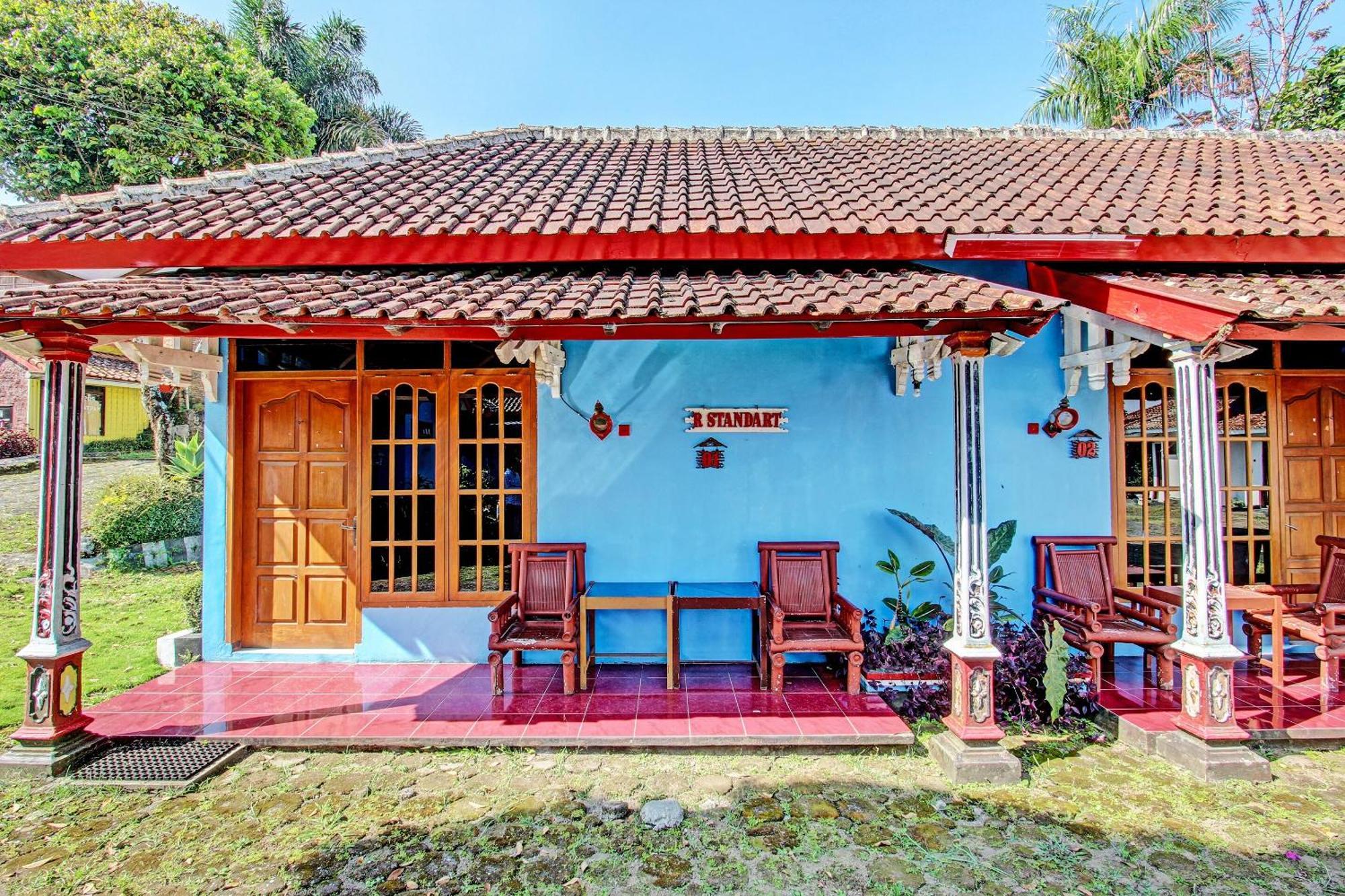 Capital O 91644 Loka Hause Salatiga Exterior foto