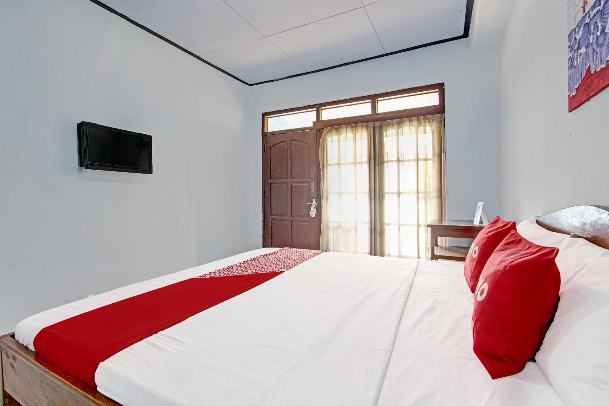 Capital O 91644 Loka Hause Salatiga Exterior foto