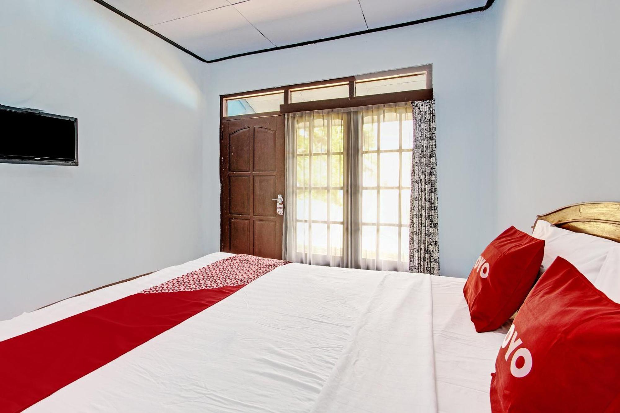 Capital O 91644 Loka Hause Salatiga Exterior foto