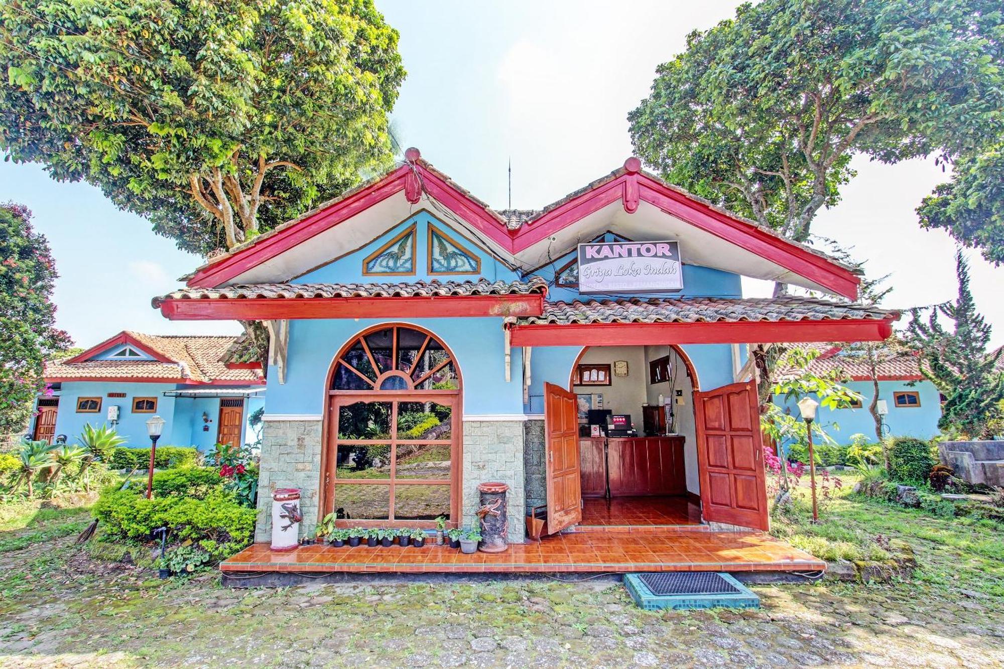 Capital O 91644 Loka Hause Salatiga Exterior foto