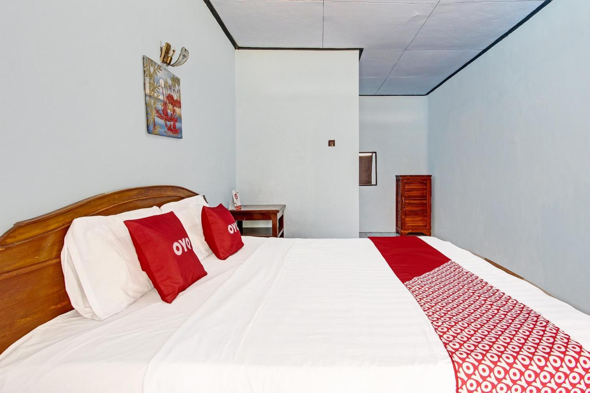 Capital O 91644 Loka Hause Salatiga Exterior foto