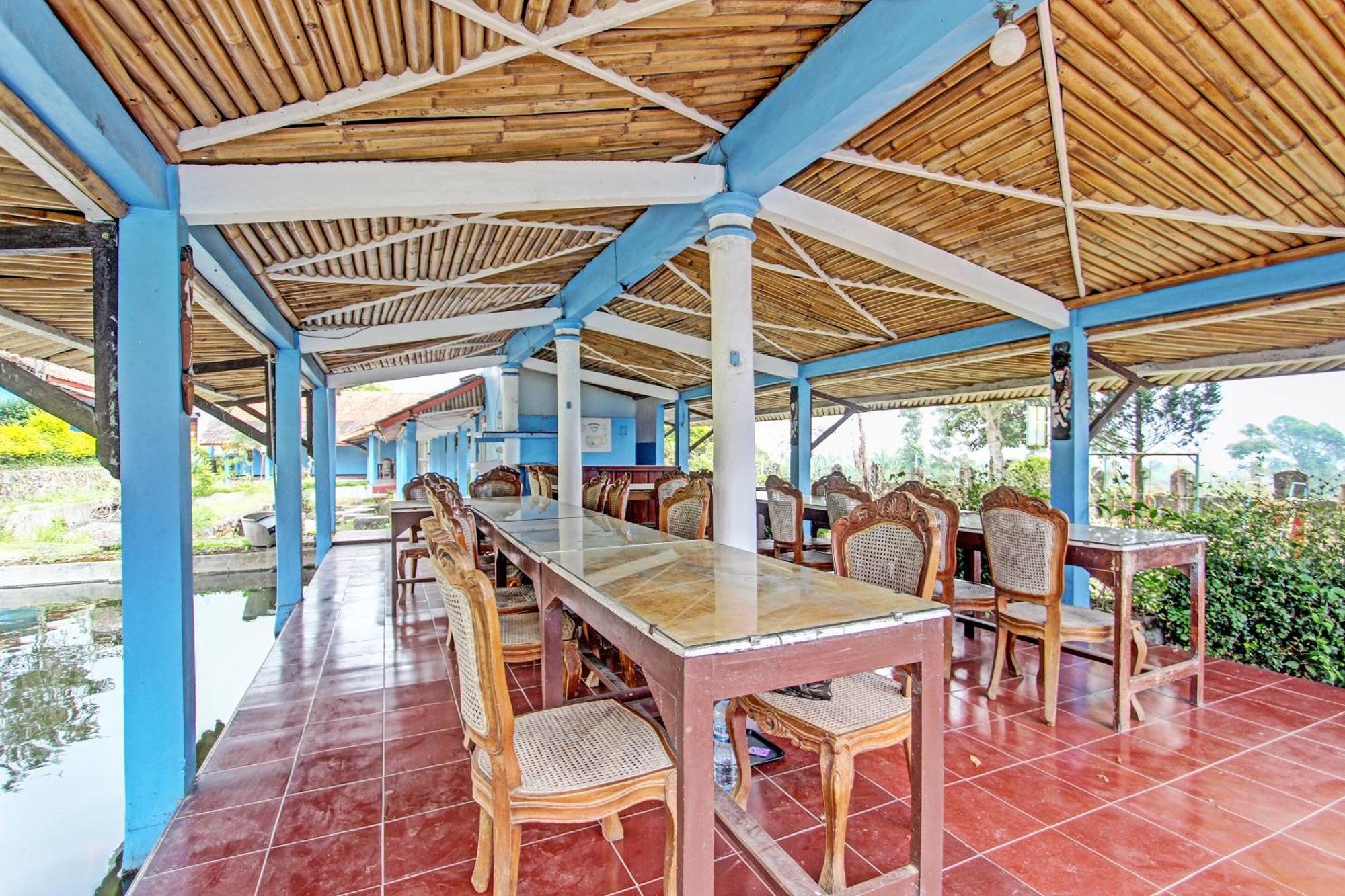 Capital O 91644 Loka Hause Salatiga Exterior foto